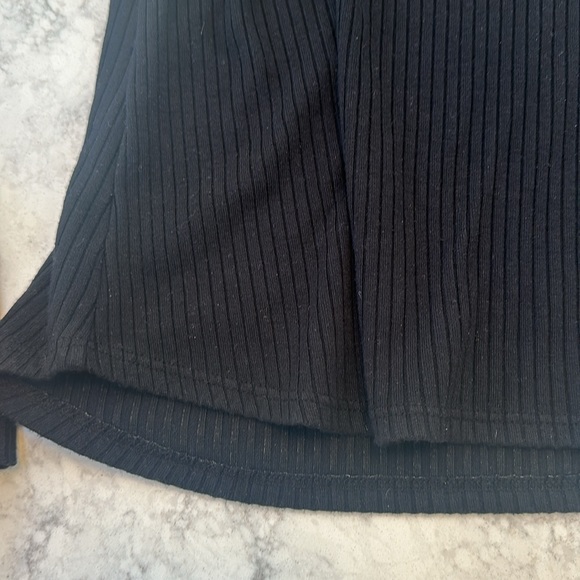 Michael Lauren ribbed cut out top - Picture 5 of 7